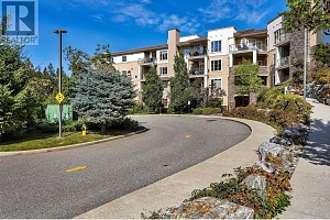 1875 Country Club Drive Unit# 1105 - Photo 3