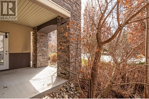 1875 Country Club Drive Unit# 1105 - Photo 8