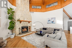 1446 Scott Crescent - Photo 3
