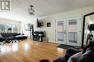 525 Guildford Court - Photo 17