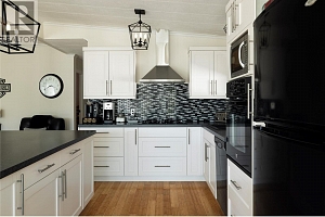 525 Guildford Court - Photo 19