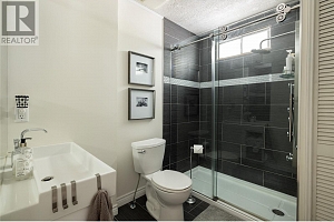 525 Guildford Court - Photo 27