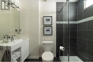 525 Guildford Court - Photo 28