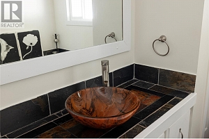 525 Guildford Court - Photo 32
