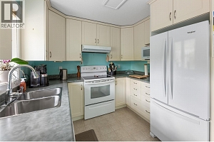 683 Cougar Street - Photo 30