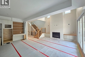 1012 Bull Crescent - Photo 3