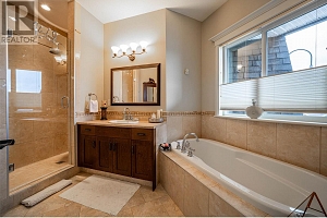 1011 Foothills Court - Photo 43