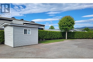 8000 Highland Road Unit# 113 Lot# 113 - Photo 2