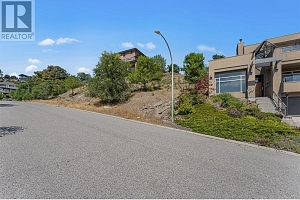 1691 Lindsay Drive - Photo 4