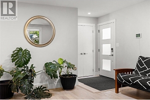 624 Armour Crescent - Photo 4