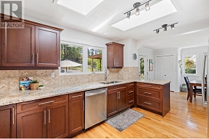 14251 East Hill Road - Photo 11