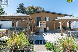 858 Douglas Road - Photo 16