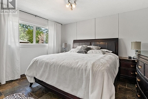 858 Douglas Road - Photo 23
