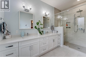 2444 York Avenue Unit# 8 - Photo 29