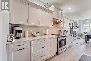 2444 York Avenue Unit# 8 - Photo 8