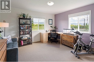 10484 Seaton Road - Photo 12