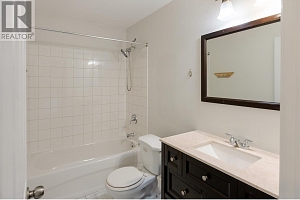 10484 Seaton Road - Photo 33