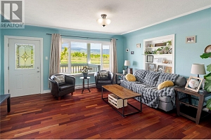 10484 Seaton Road - Photo 7