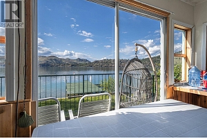 5867 Cosens Bay Road - Photo 2