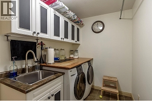 1377 Kendra Court - Photo 38
