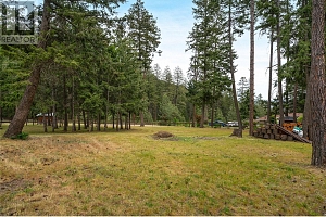 4635 Trepanier Road - Photo 6