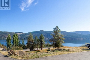 8841 Adventure Bay Road - Photo 3