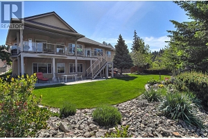 2072 Lillooet Court - Photo 40