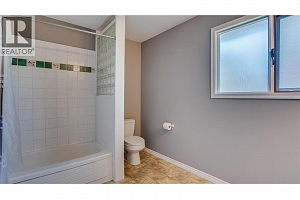 2560 Colony Street - Photo 18