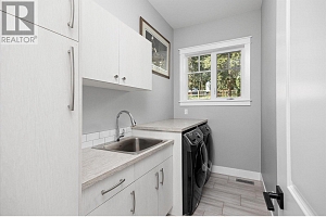 7844 Chew Road - Photo 39
