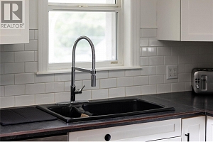 2100 32 Avenue - Photo 10