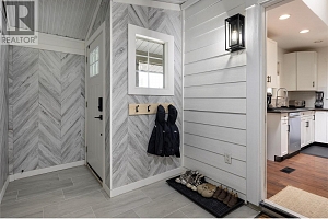 2100 32 Avenue - Photo 3