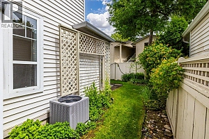 665 Cook Road Unit# 365 - Photo 39