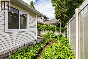 665 Cook Road Unit# 365 - Photo 40