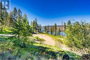 5649 Cosens Bay Road Unit# 28 Lot# 28 - Photo 21