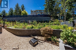 1632 Griffiths Place - Photo 38