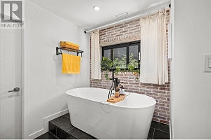 1632 Griffiths Place - Photo 9