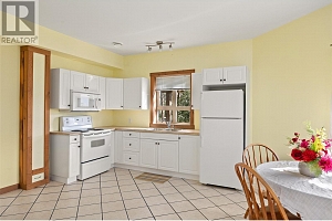 17142 Commonage Road - Photo 36