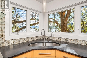 8280 Tronson Road - Photo 15