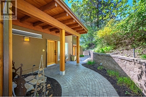 8280 Tronson Road - Photo 5