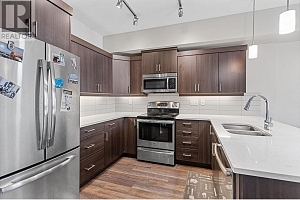 3731 Casorso Road Unit# 210 - Photo 2