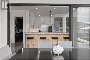 112 Sunset Boulevard - Photo 13