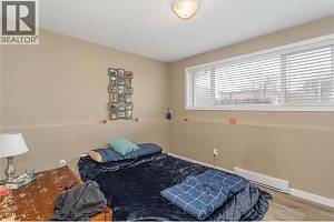 885 Walrod Street - Photo 33