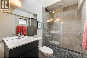 2021 Abbott Street - Photo 20