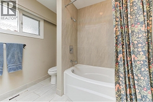 2021 Abbott Street - Photo 32