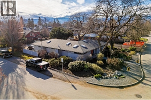 2021 Abbott Street - Photo 45
