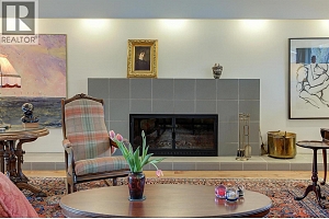 2021 Abbott Street - Photo 8