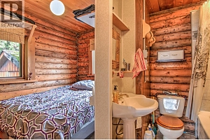 6434 Pleasant Valley Road - Photo 32