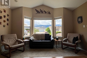 431 4 Street - Photo 3