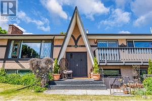 2370 Thacker Drive - Photo 3