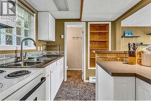2370 Thacker Drive - Photo 44
